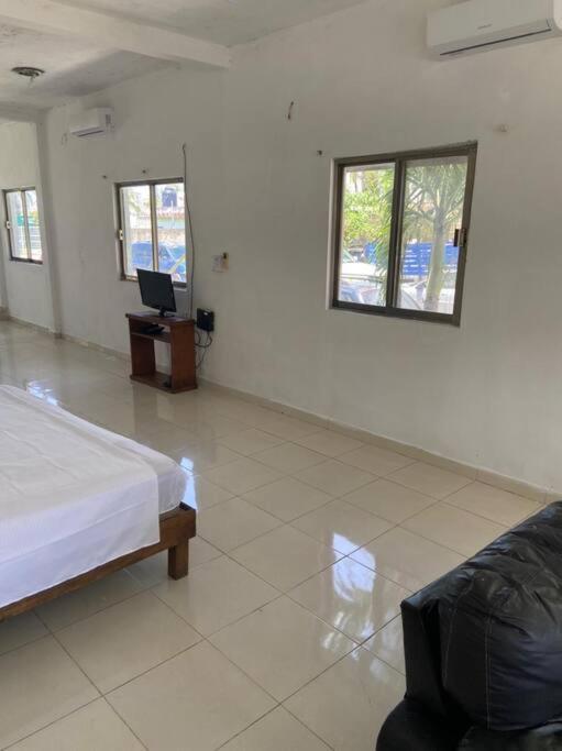 Casa Totalmente Equipada Con Camaras De Vigilancia Cozumel