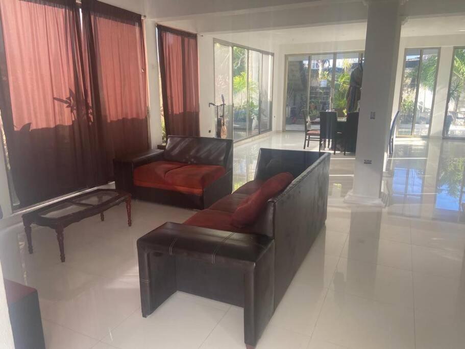 Casa Totalmente Equipada Con Camaras De Vigilancia Cozumel